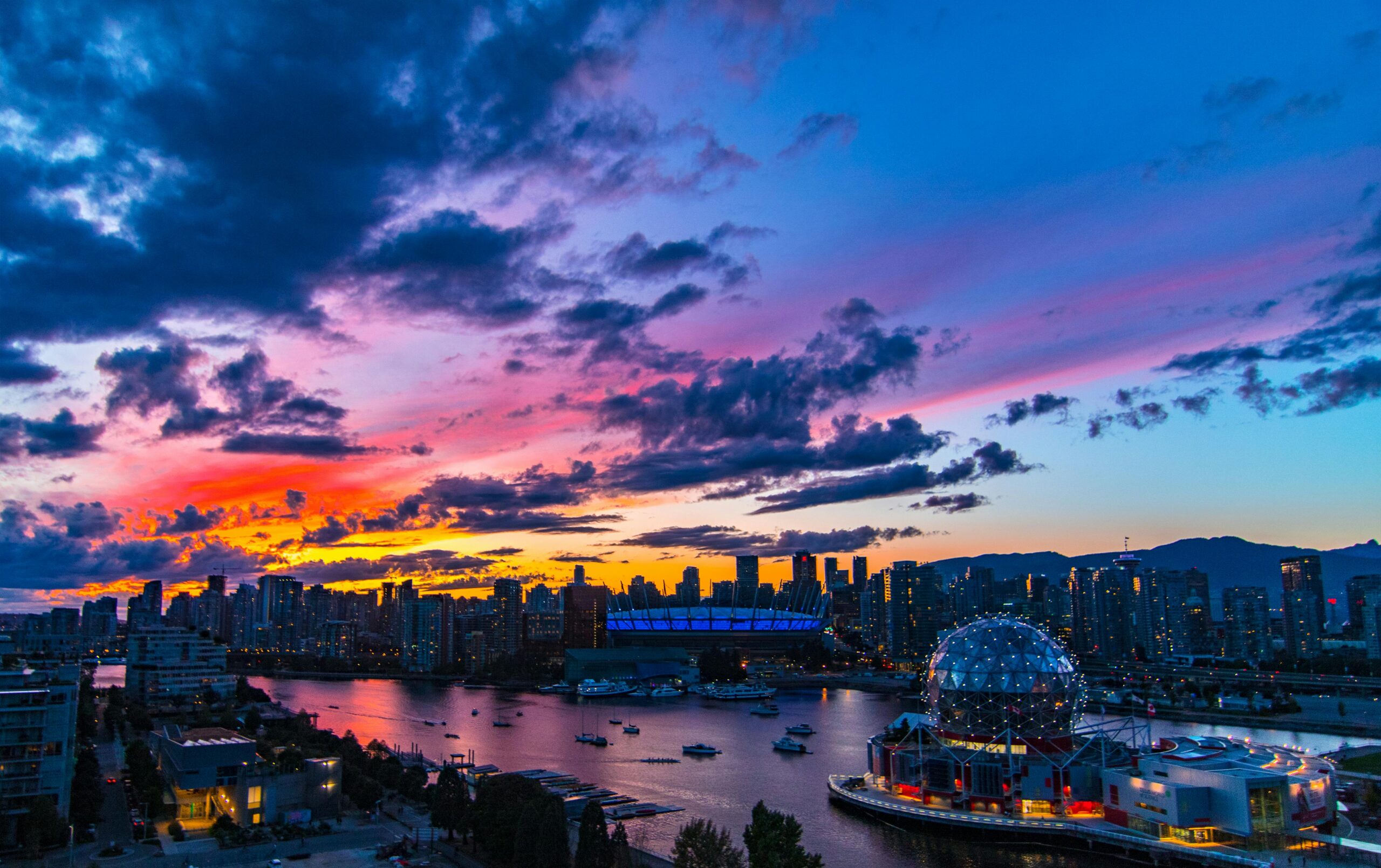 The Benefits of Shopping Local with jewellers Vancouver